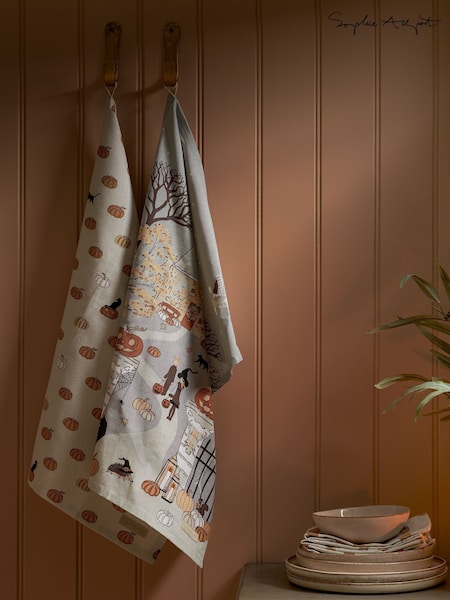Sophie Allport Natural Trick or Treat Scene Tea Towel (H25202) | €17.50