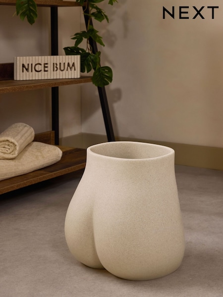 Natural Bum Shaped Bin (H26958) | €44