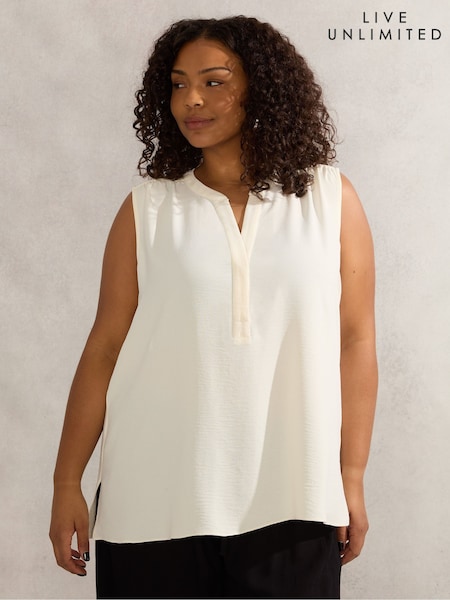 Live Unlimited Curve V-Neck Blouse (H27290) | 83 €