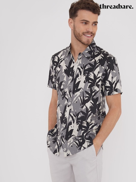 Threadbare Black Leaf Print Revere Collar Short Sleeve Shirt (H28899) | €37