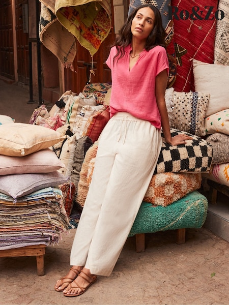 Ro&Zo Pink 100% Cotton Frill Neck Cheesecloth Top (H29861) | €75