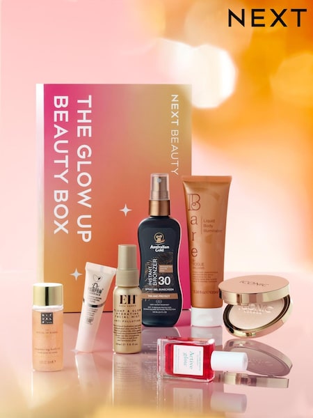 The Glow Up Beauty Box (Worth Over £115) (H34617) | €29