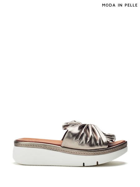 Moda in Pelle Ollin Twist Upper Sporty Low Wedge Leather Sliders (H35465) | €101