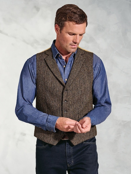 Brook Taverner Brown Harris Tweed Herringbone Waistcoat (H41327) | €143