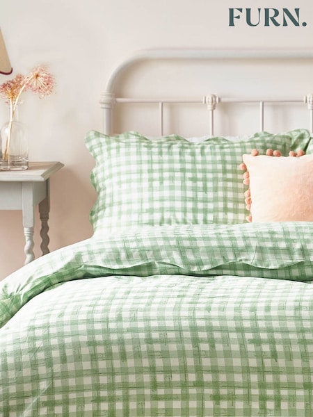 furn. Green Scalloped Edge Gingham Pillowcase (H42574) | AED70