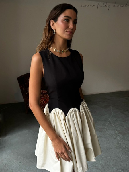 Never Fully Dressed Black Mini Monika Dress (H44979) | €171