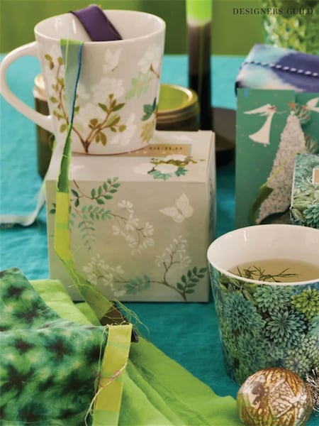Designers Guild Set of 4 Celadon Fleur Orientale Mugs (H46174) | €54