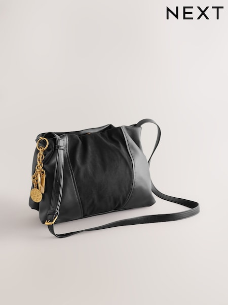 Tan Brown Charm Cross-Body Buckle Bag (H46382) | €30
