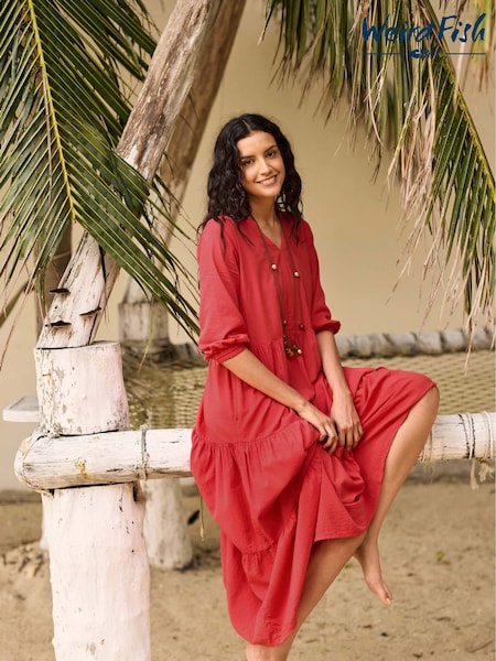 Weird Fish Red Margo Seersucker Tiered Midi Dress (H47106) | €69