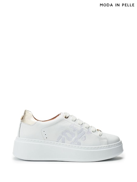 Bela - Moda in Pelle Ambretta Leopard Stitch Feature White Trainers (H48651) | € 117
