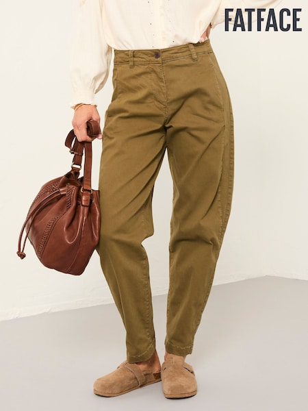 FatFace Ottilie Olive Green Tapered Leg Trouser (H51231) | R$ 555