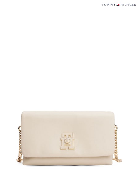 Castanho - Tommy Hilfiger Modern Turn Lock Cross-Body Bag (H53321) | R$ 1.185