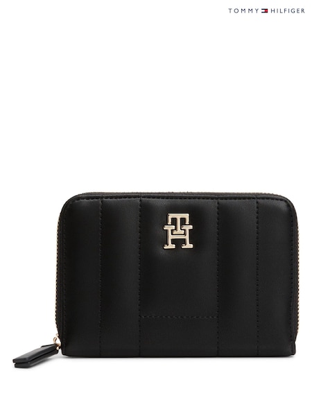שחור - Tommy Hilfiger Monogram Flag Quilted Zip-Around Wallet (H53332) | ‏327‏₪