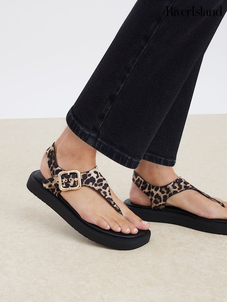 River Island Brown Toe Thong Footbed Sandals (H53821) | R$ 375