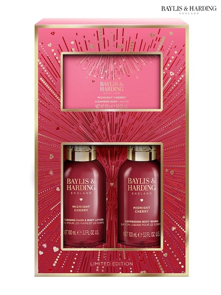 Baylis & Harding Midnight Cherry Make Me Sparkle Bathing Gift Set (H55116) | €13.50