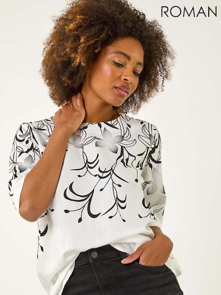 Roman Floral Mono Print T-Shirt (H55952) | 40 €