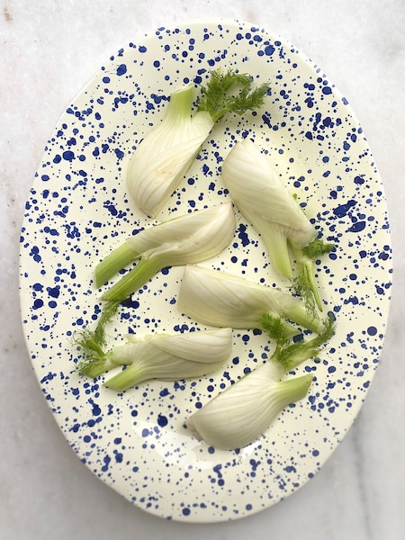 Hot Pottery Blueberry Splatter Oil & Vinegar Bottle (H58872) | €113