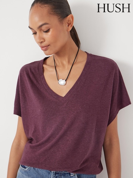 Hush Red Rosalia Linen Blend V-Neck T-Shirt (H60952) | R$ 445