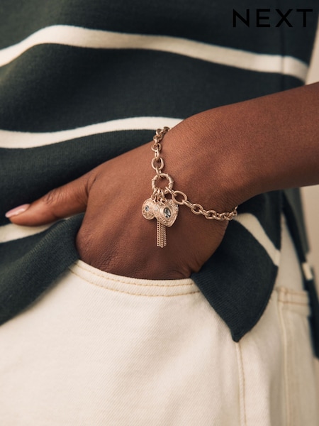 Gull Tone - Heart Cluster Bracelet (H62082) | kr182