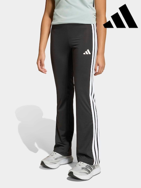 Svart - adidas Train Essentials 3-Stripes Flared Leggings (H62309) | kr420