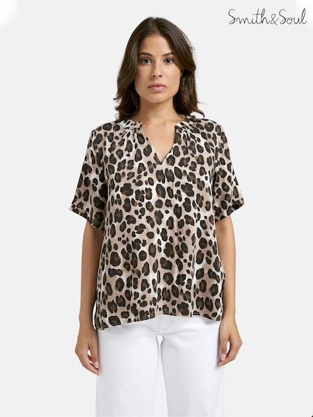 Smith & Soul Animal Print Short Sleeve V-neck Blouse (H63009) | AZN 213
