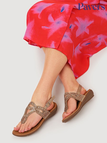 Pavers Gold Slingback Toe Post Sandals (H63492) | R$ 295