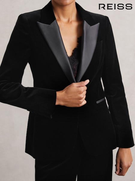 Reiss Black Myrtle Petite Velvet Single Breasted Suit Blazer (H64317) | AED2,016