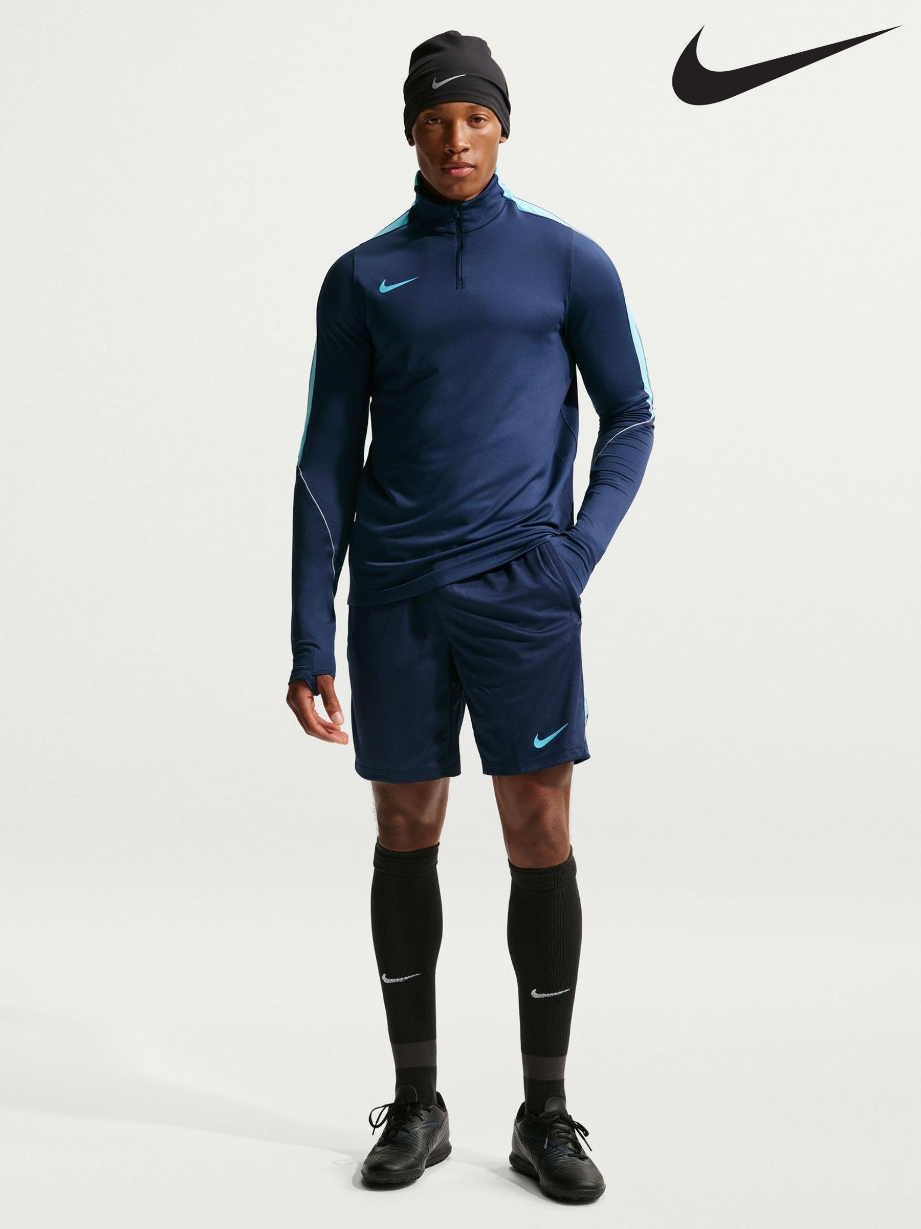 mens nike football clothing