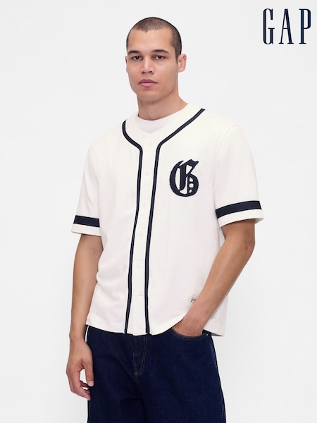 Gap White Varsity Logo Baseball Jersey T-Shirt (H66837) | €66