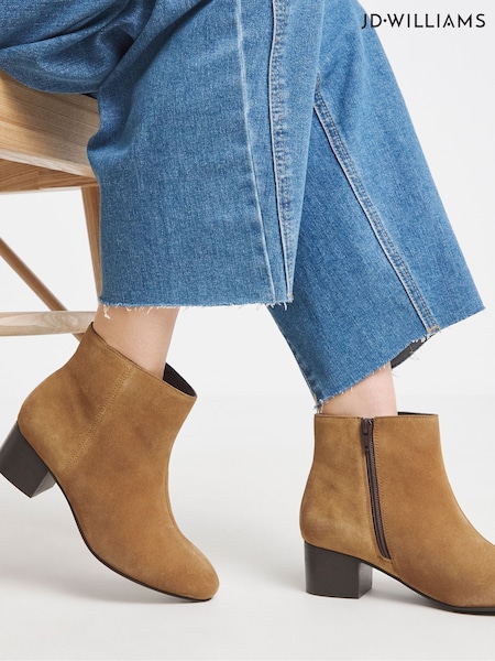 JD Williams Brown Wide Fit Low Block Heel Suede Ankle Boots (H71297) | €83