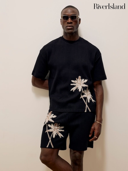 River Island Black Ovesized Short Sleeve Plisse Palm T-Shirt (H73757) | €40