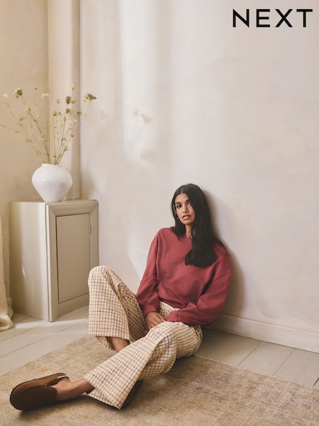 أحمر - Sweatshirt and Textured Bottoms Pyjamas (H73916) | ‏23 ر.ع.‏