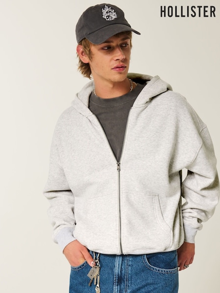 Hollister Boxy Zip-Up Hoodie (H74023) | €45