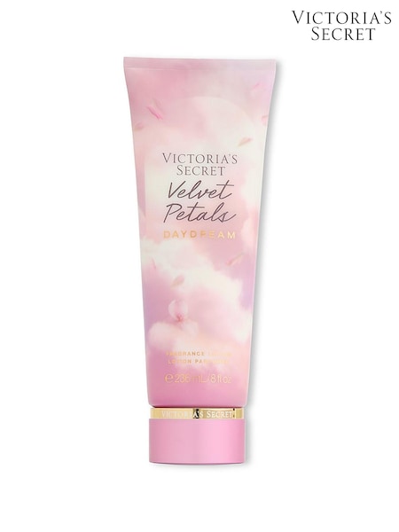 Victoria's Secret Velvet Petals Daydream Body Lotion 236ml (H74555) | €22.50