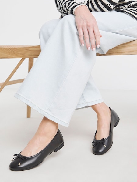 JD Williams Classic Leather Ballerinas (H75660) | 57 €