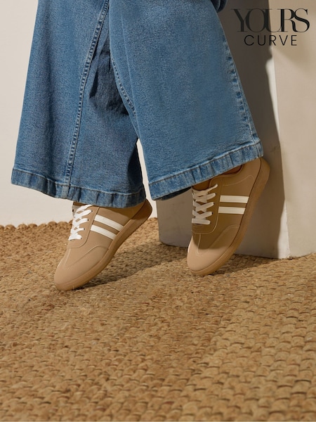 Yours Curve Brown Extra Wide Fit Retro Stripe Trainers (H81513) | €49