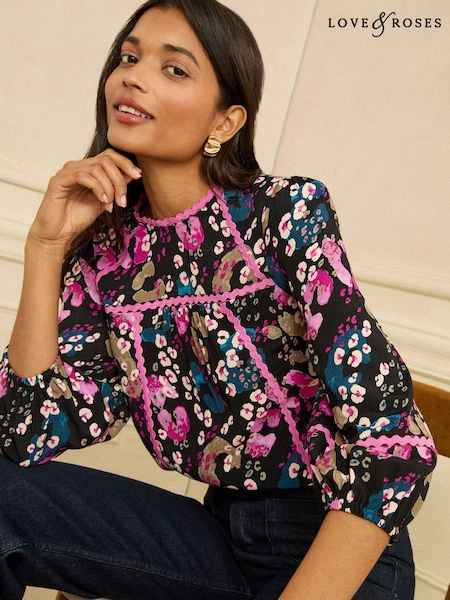Love & Roses Crew Neck Ric Rac Blouse (H81787) | ‏167‏₪