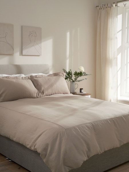 Truly Ladder Detail Linen Duvet Cover (H83096) | €251 - €321