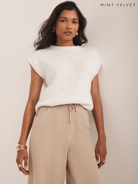 Mint Velvet Natural Floral Print Embellished Knit Top (H83147) | €113