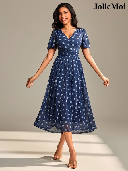 Jolie Moi Blue Flutter Sleeve Mesh Maxi Dress (H84719) | €99