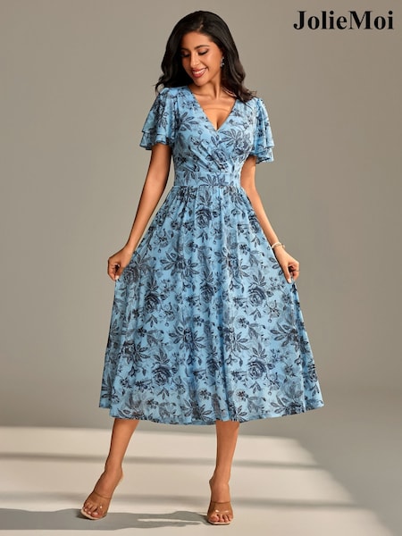 Jolie Moi Blue Flutter Sleeve Mesh Maxi Dress (H84724) | €99