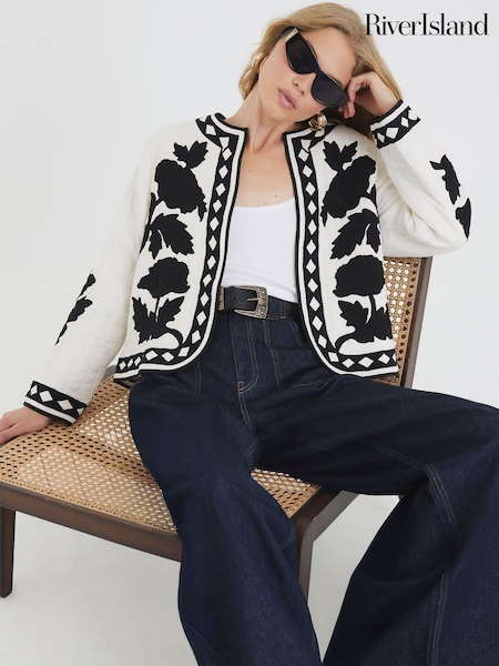 River Island Mono Housecoat Jacket (H85606) | R$ 680