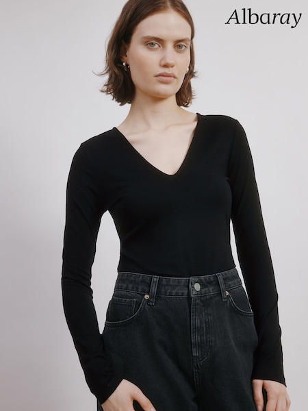Albaray Black Deep V-Neck Top (H85708) | 193 QAR