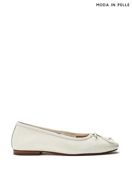 Moda in Pelle Ealing Bow Detail Ballerinas (H86258) | €87
