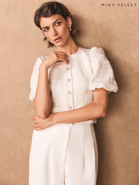 Mint Velvet White Jacquard Detail Top (H86517) | €159
