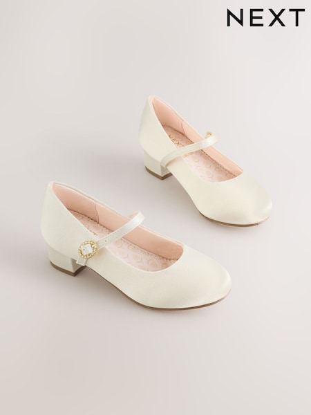 Ivory Wide Fit (G) Stain Resistant Satin Mary Jane Flower Girl Heeled Shoes (H87769) | R$ 235 - R$ 305