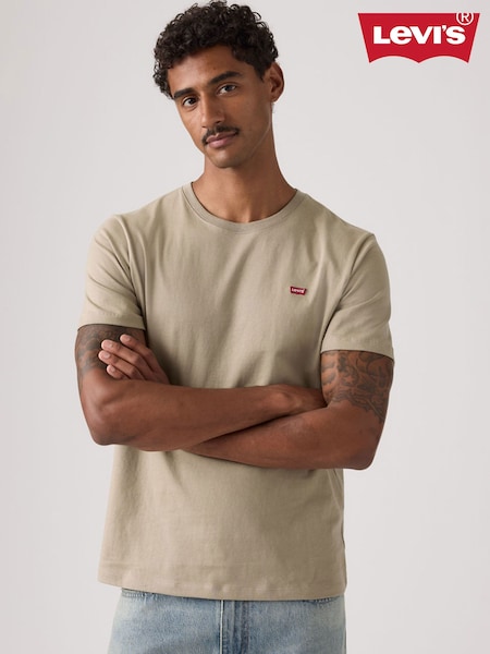 Levi's® Vintage Khaki Original Housemark T-Shirt (H90638) | €41