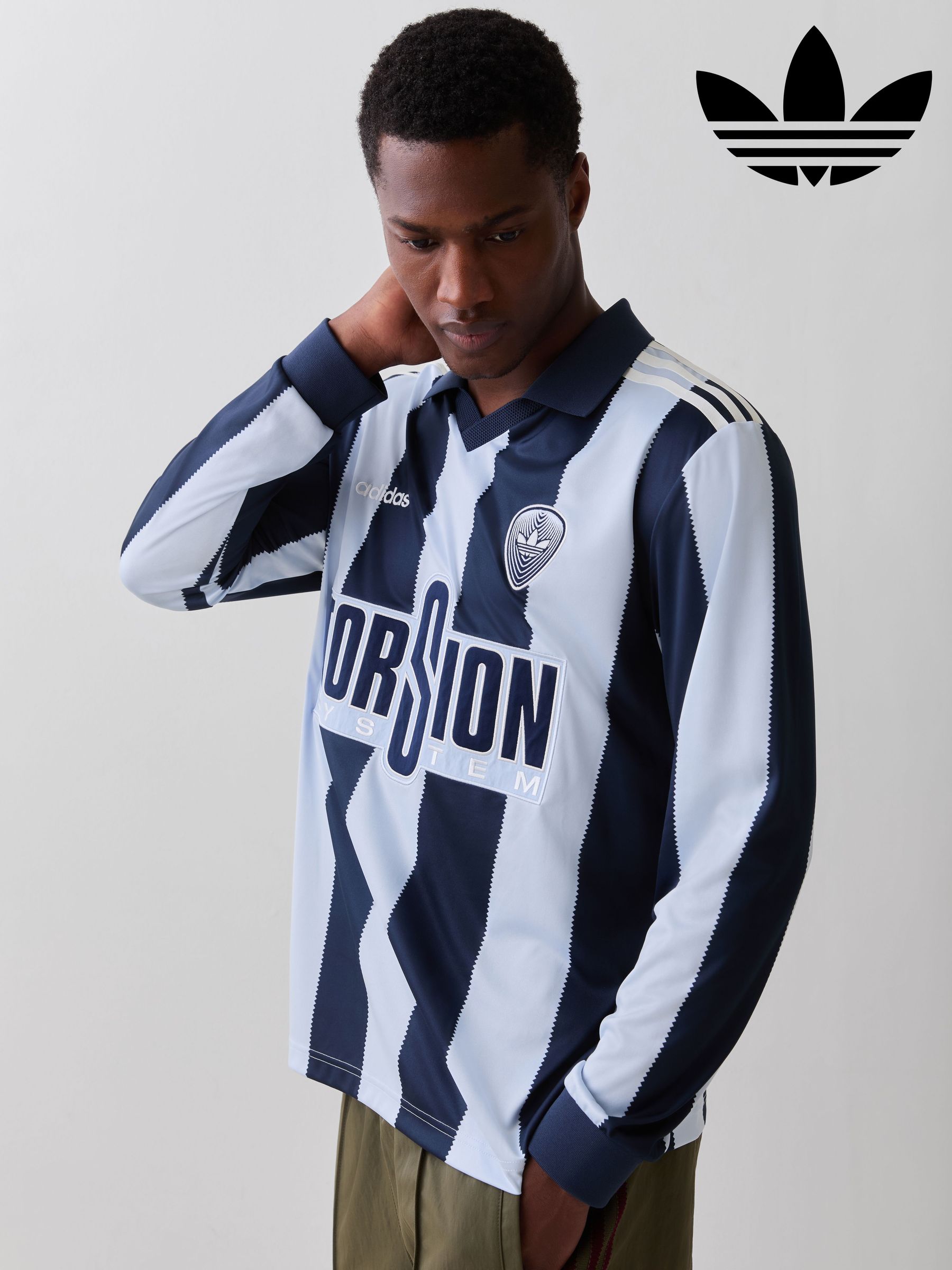 Buy Men's T Shirts Graphic Long Sleeve Online | Next Ukraine