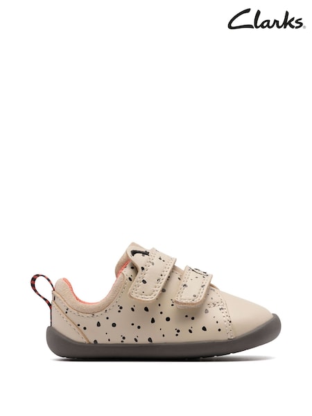 Clarks White Pre Walker Wish Toddler Shoes (H96834) | €40