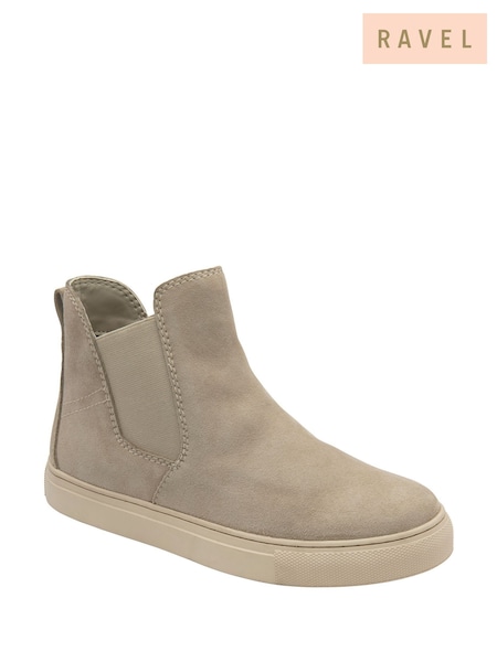 Ravel Grey Suede Ankle Boots (H96887) | R$ 740